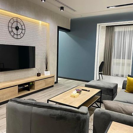 Luxury Modern Apartment In The Center Of Jerevan Buitenkant foto
