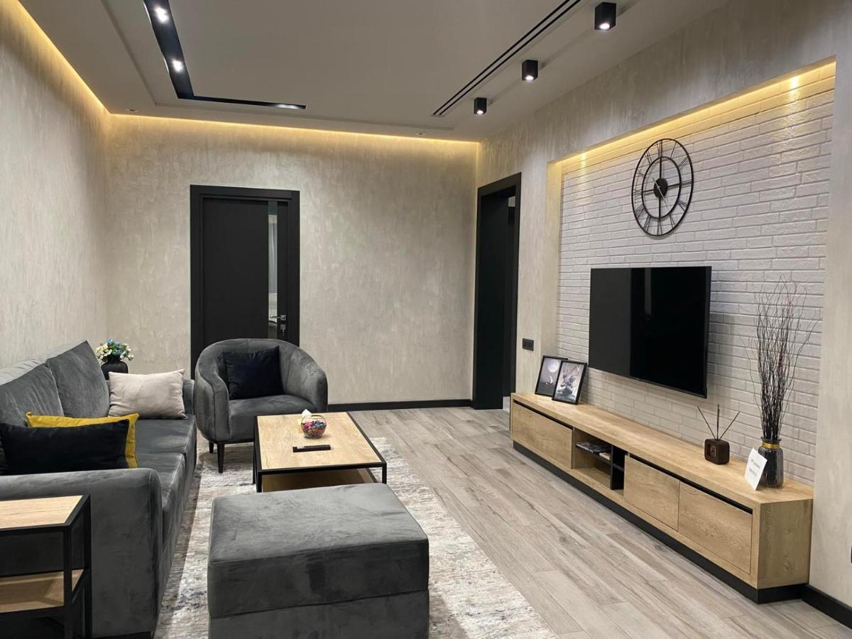 Luxury Modern Apartment In The Center Of Jerevan Buitenkant foto