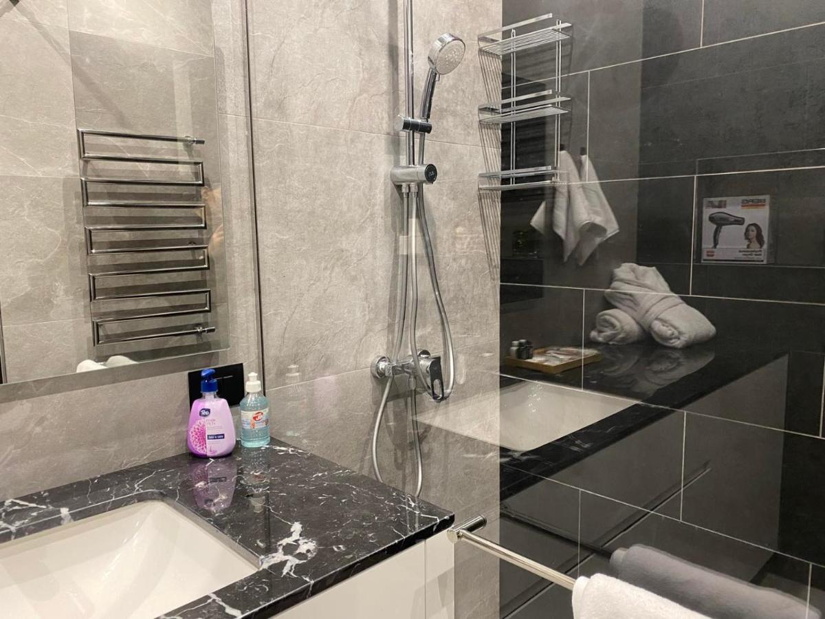 Luxury Modern Apartment In The Center Of Jerevan Buitenkant foto