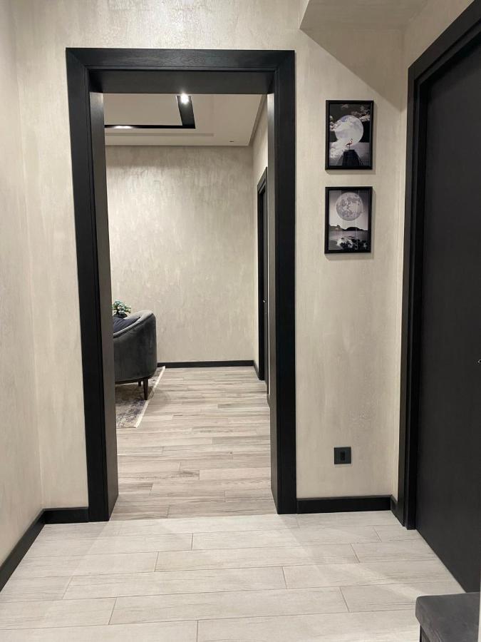Luxury Modern Apartment In The Center Of Jerevan Buitenkant foto